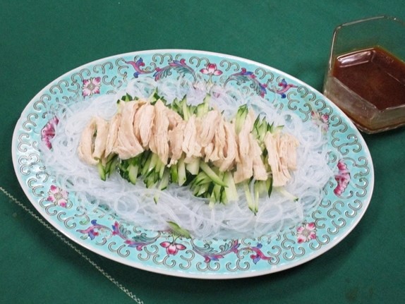 鶏肉と春雨の中国風和え物